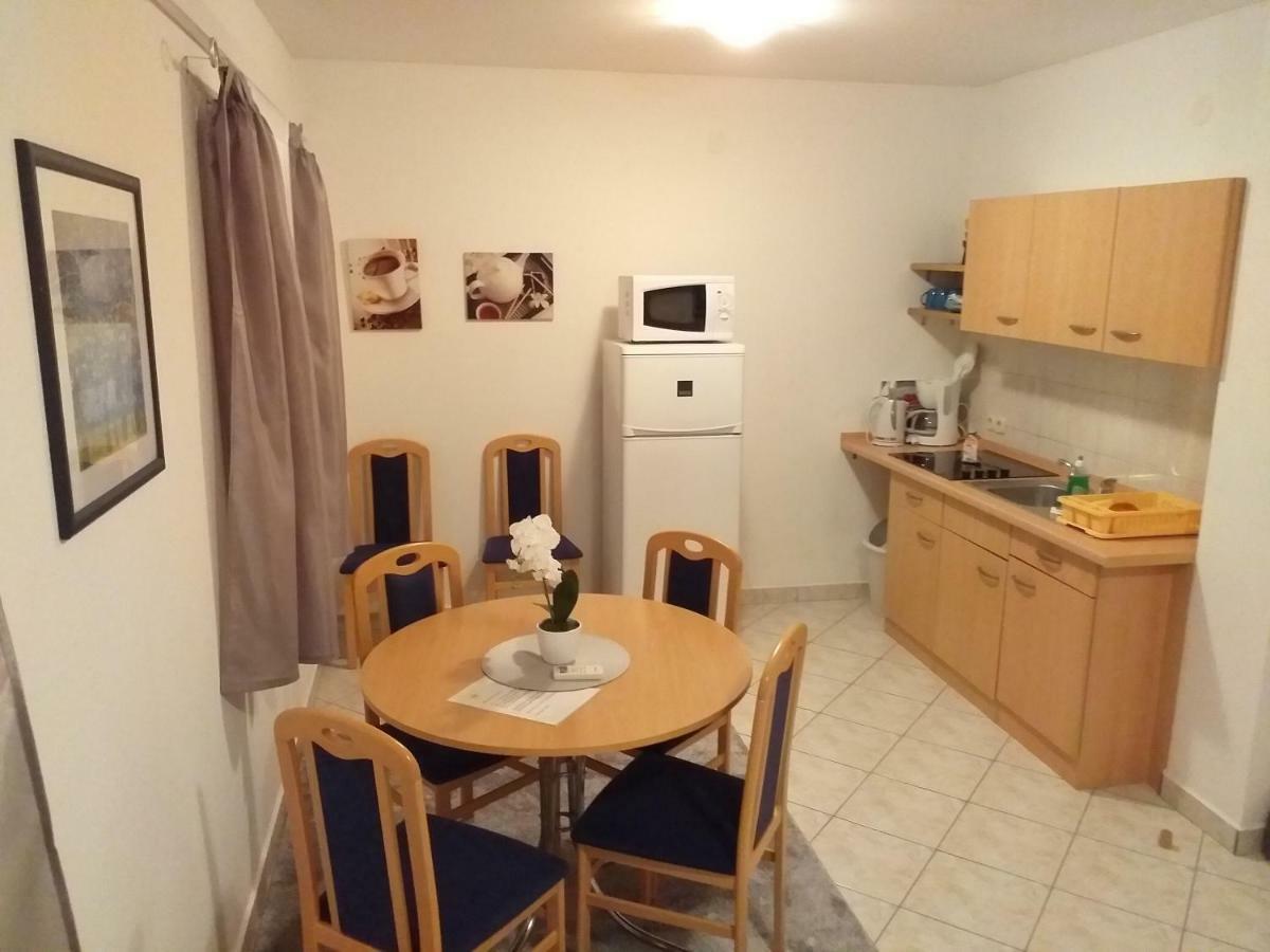 Apartments Vila Ana Вир Экстерьер фото